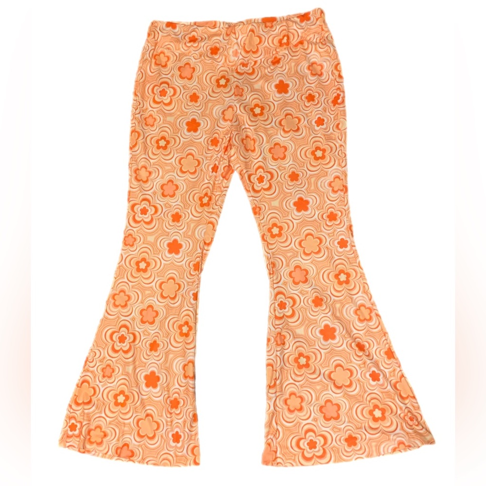 EUC Shein 2XL Soft Orange Bell Bottoms Leggings